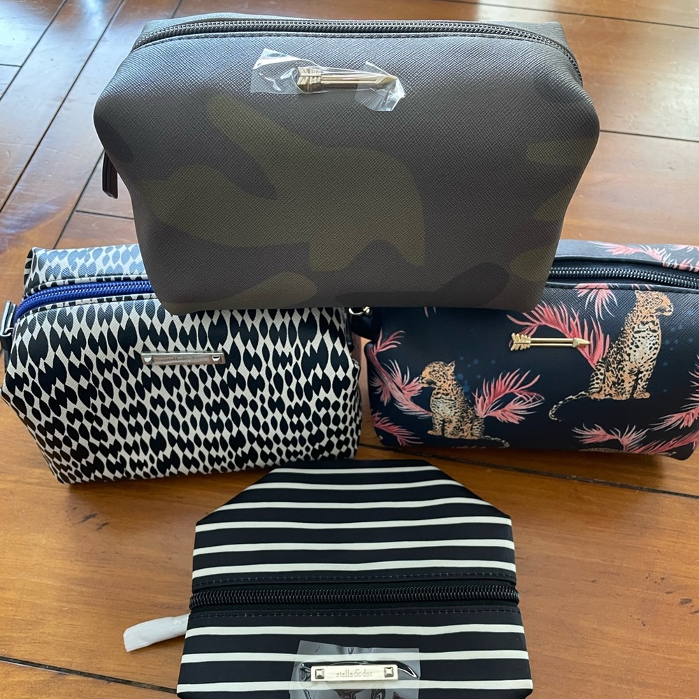 Stella & Dot Pouf Camo